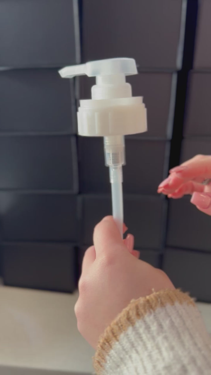 Davines Litre Pump | Fits 1L Essential Shampoo & Conditioner Bottles