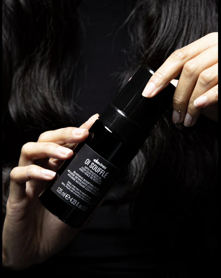 Davines OI Soufflé Leave-In Mousse for Shine & Body