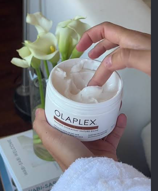 What Is OLAPLEX Rich Hydration Mask Used For?