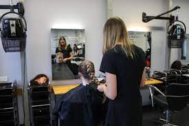 Canada’s Trusted Hair Salons for Modern & Classic Styles