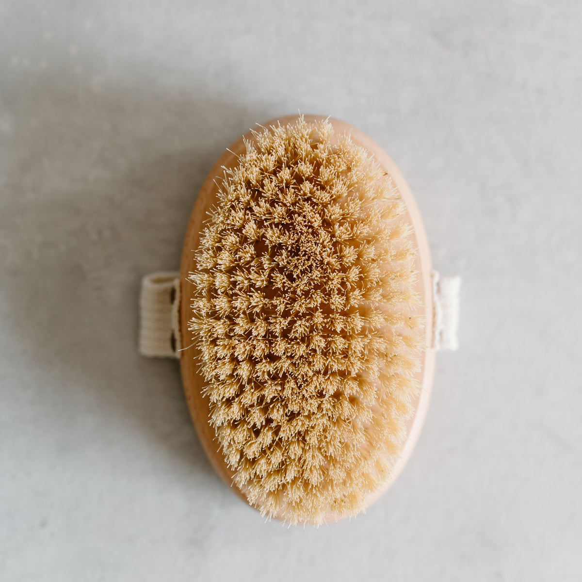 DAVINES
Exfoliating Dry Brush