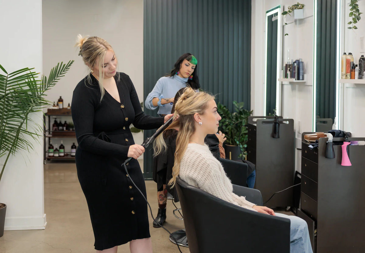 Moda Salon Bowmanville stylist and client consultation