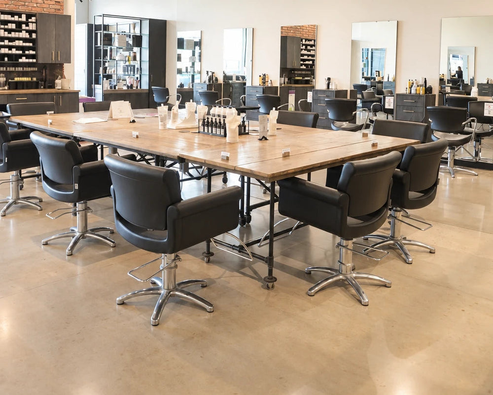 Oshawa — Moda Salon